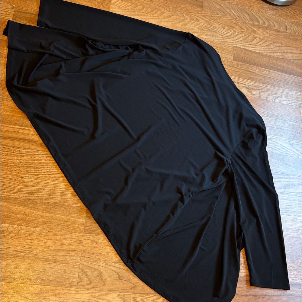 Jaclyn Smith Collection long sleeve black and gold metallic draped blouse Size L - Picture 9 of 17